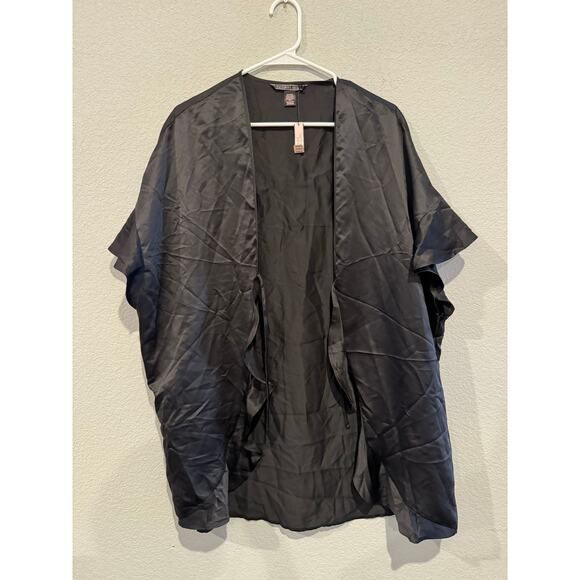 Victoria's Secret Women's Size One Size Tie Front Satin Kimono Robe Black NWT - Picture 1 of 5